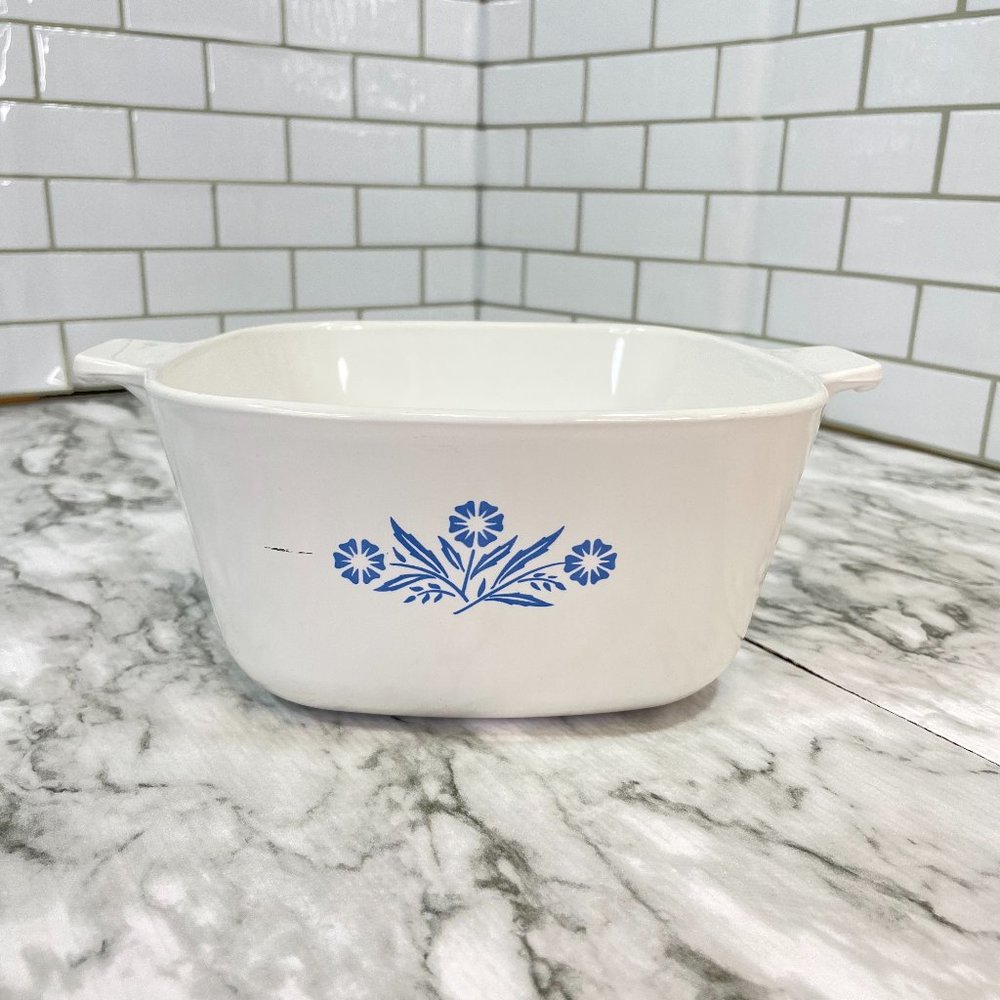 Vintage MCM Corning Ware Blue Cornflower 1 3/4 Qt Square Casserole Dish